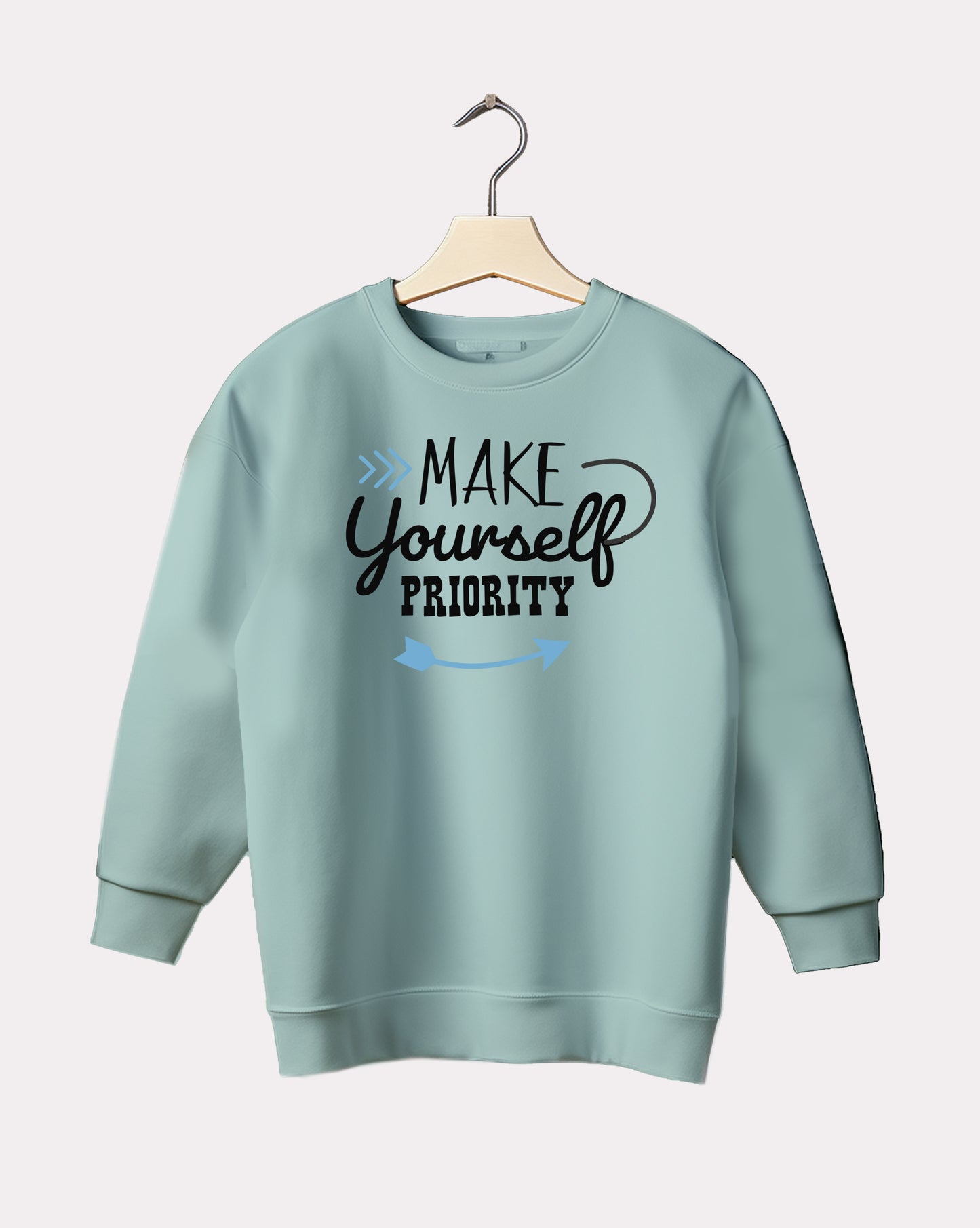 DELUX - Motivational Priority Crewneck